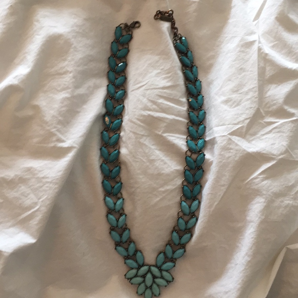 Beautiful turquoise bauble bar necklace